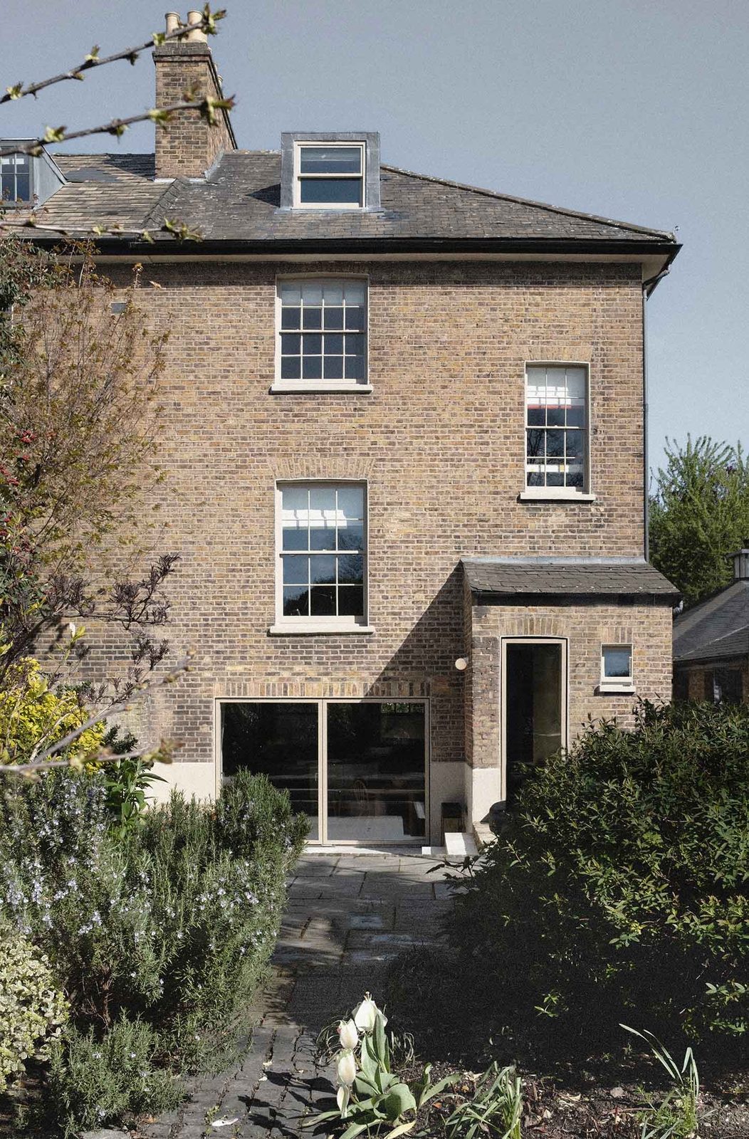 Glazing and weathersealing